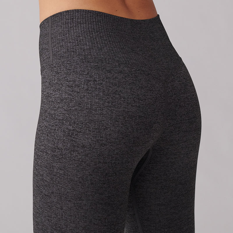 <transcy>Leggings côtelés sans limites gris requin</transcy>